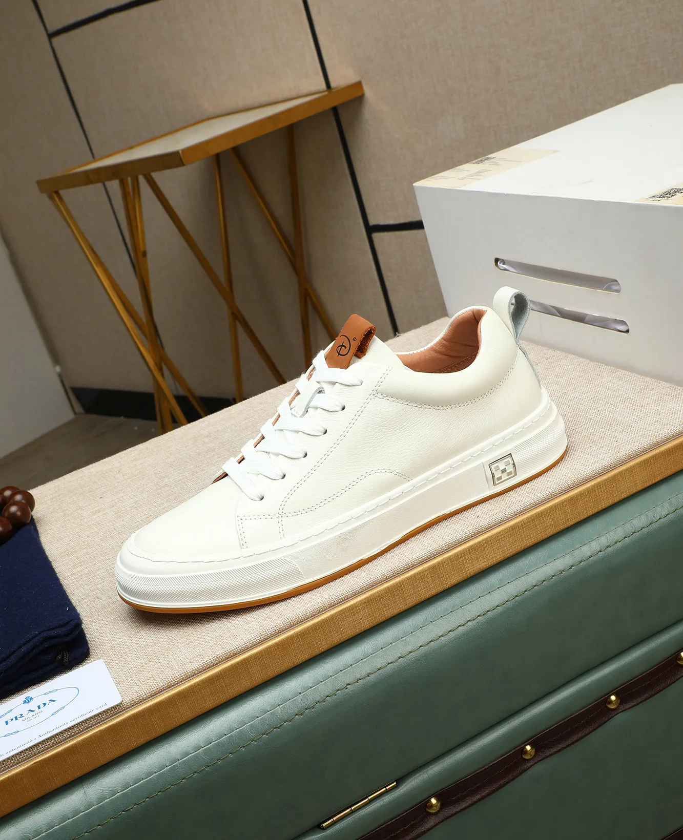 Men's men's shoes 💰420 high-end version. PRADA (Prada) men's casual style, compare the quality at the counter 🧚🏿♂️Imported cowhide fabric 🐎Water-dyed comfortable and soft cowhide lining for feet 🐂Genuine leather outsole with label 🎉 Size 38-44. Can be customized for 45💥🏆